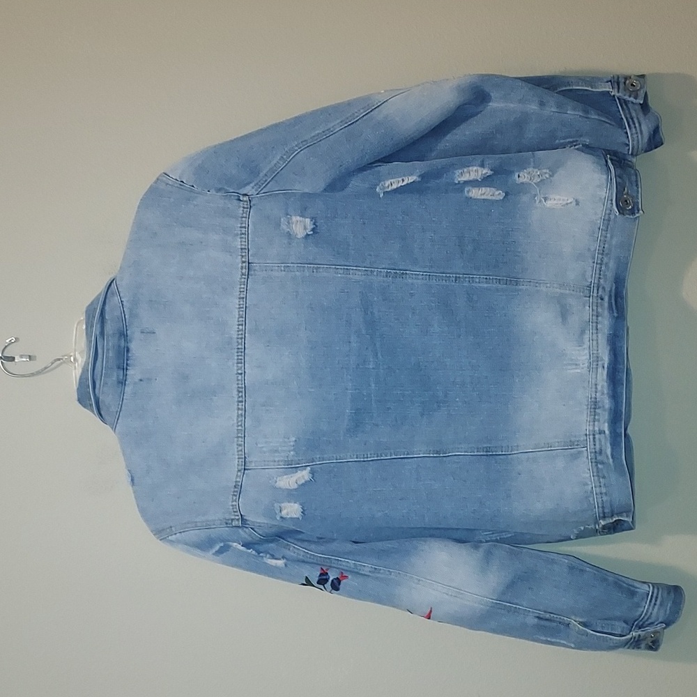 Cavalini embroidered distressed jean jacket - Picture 4 of 12